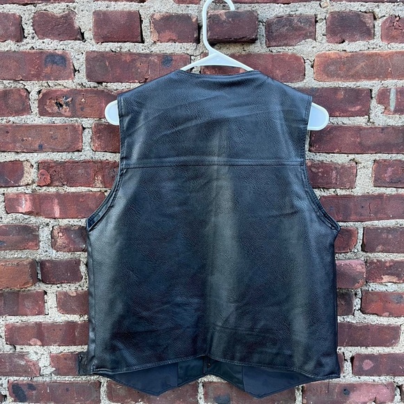 Men's Black Leather Vest - Picture 2 of 2